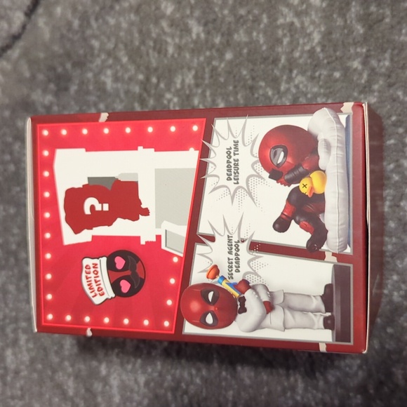 Marvel Deadpool MEA-027 Deadpool series brand new blind box - Picture 2 of 11